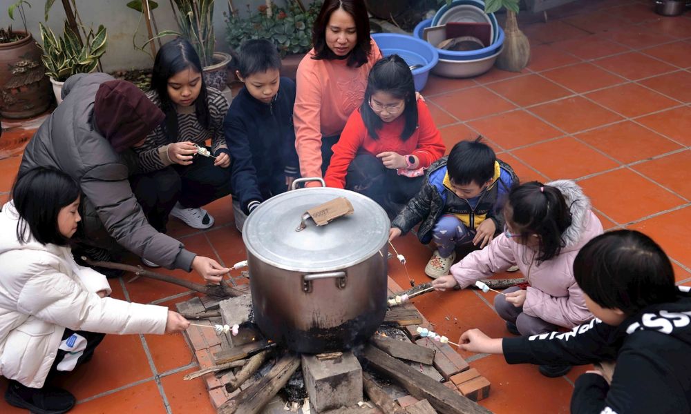 authentic-tet-experience-making-banh-chung